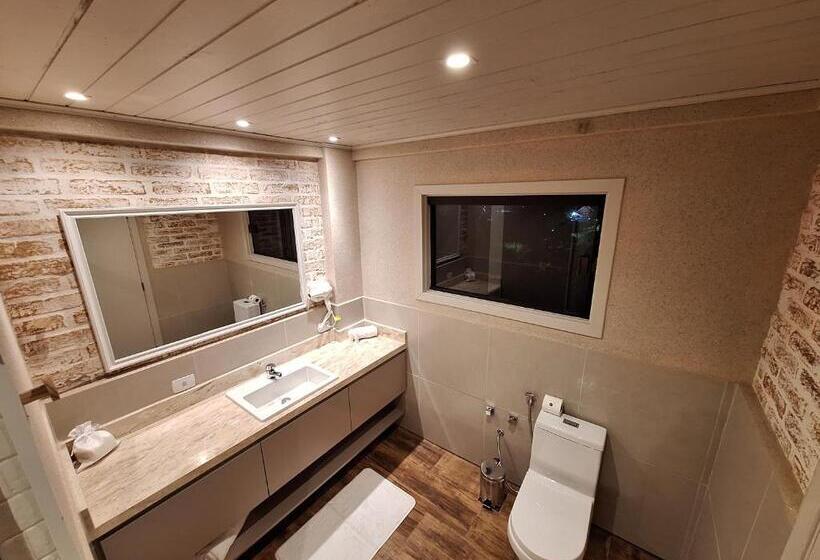 キングサイズベッドのスタンダードルーム, Cantos E Contos Boutique