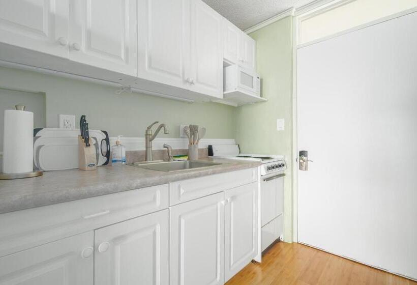 إستوديو قياسى مطل على البحر, Magic Sands Condos