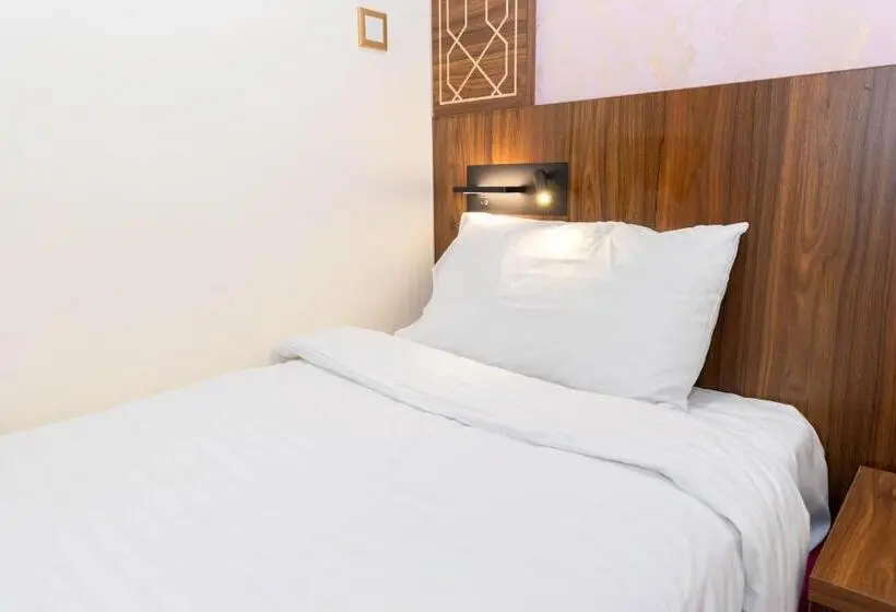 スタンダード4人部屋, Mahd Al Resala 1 Hotel فندق مهد الرسالة 1