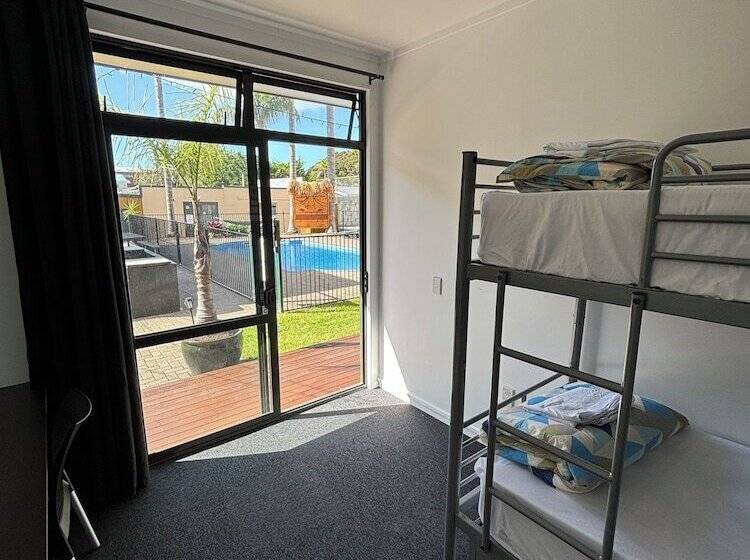 공동 객실, Palm Tree Lodge & Backpackers