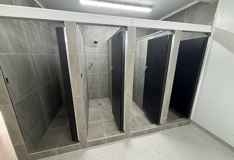 공동 객실, Palm Tree Lodge & Backpackers