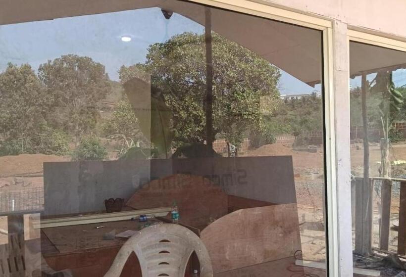 キングサイズベッドのスタンダードルーム, The Om Resort