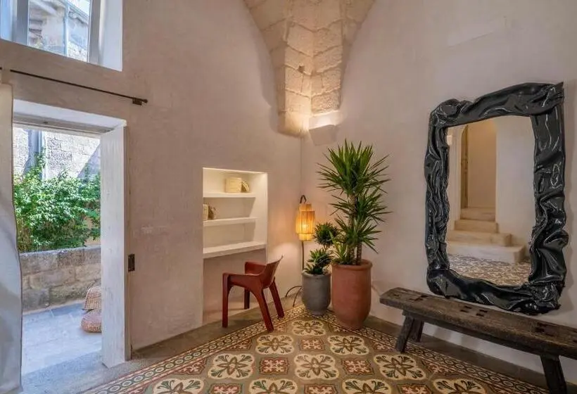 Deluxe-huone, Empireo Riad