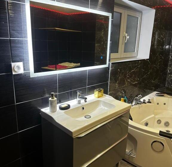 اتاق استاندارد, Le Petit Nid Douillet Spa Balneo