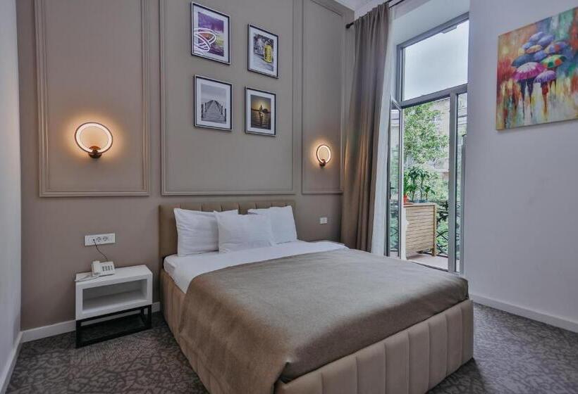 اتاق استاندارد با بالکن, Callisto