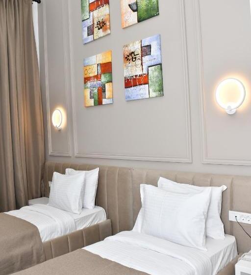 اتاق استاندارد با بالکن, Callisto