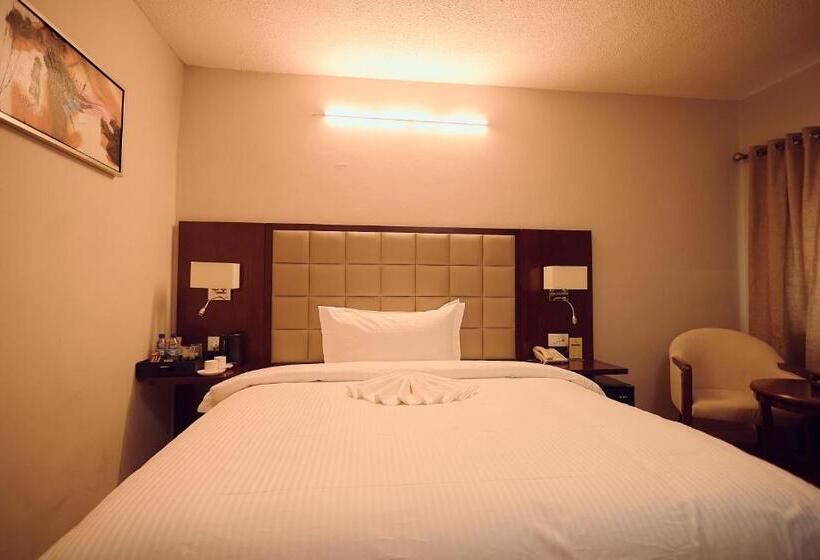 غرفة قياسية فردية, King S Palace