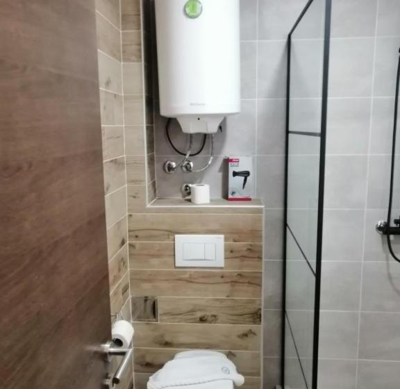 استودیو استاندارد با چشم‌انداز, Panorama Deluxe