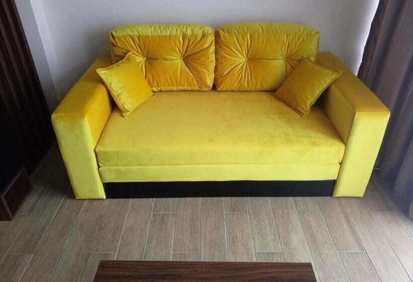 استودیو استاندارد با چشم‌انداز, Panorama Deluxe