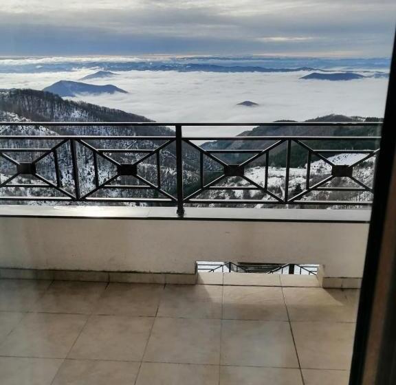 استودیوی لوکس, Panorama Deluxe