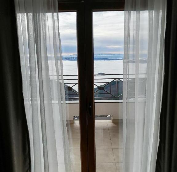 استودیوی لوکس, Panorama Deluxe