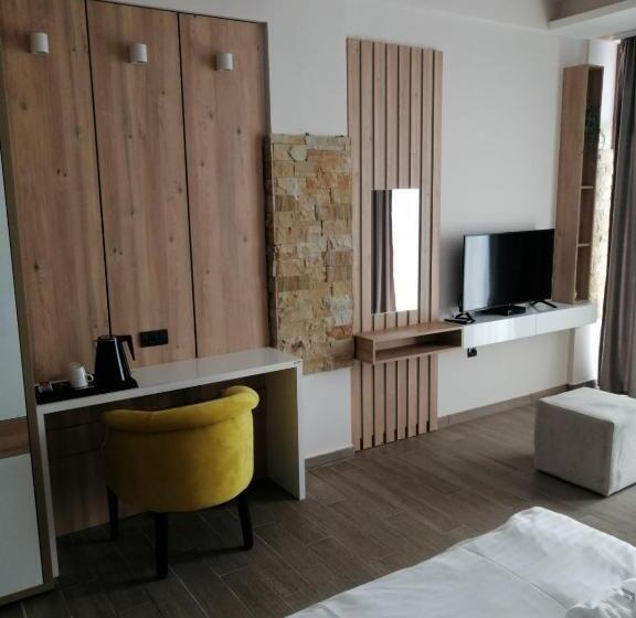 استودیوی لوکس, Panorama Deluxe