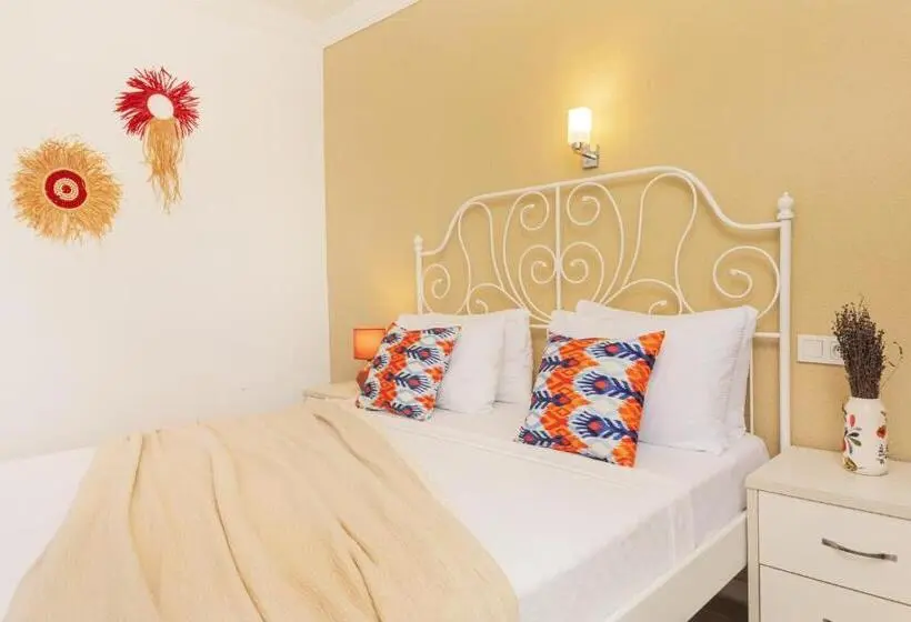 اتاق استاندارد با چشمانداز باغ, Ki̇raz Beach Otel