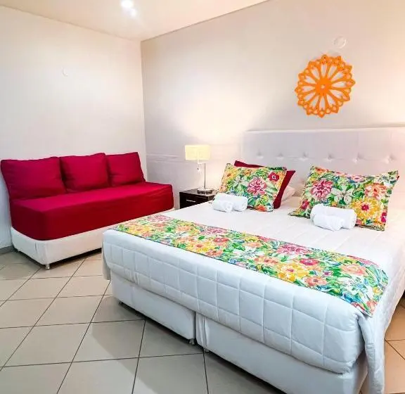 سوییت سوپریور, Mburucuyá Hotel Boutique