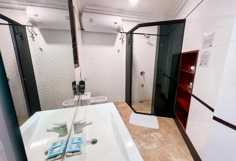 سوییت سوپریور, Mburucuyá Hotel Boutique