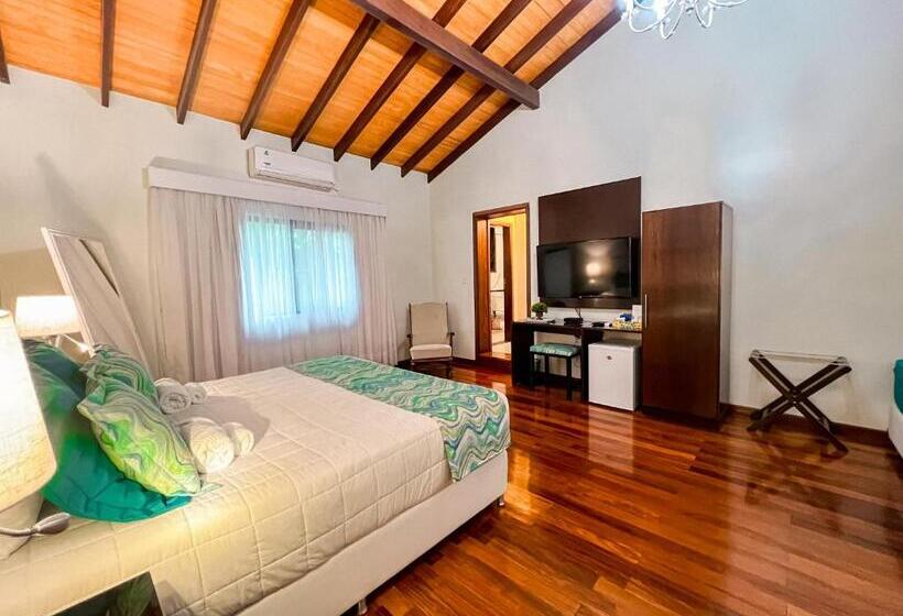 سوییت سوپریور, Mburucuyá Hotel Boutique