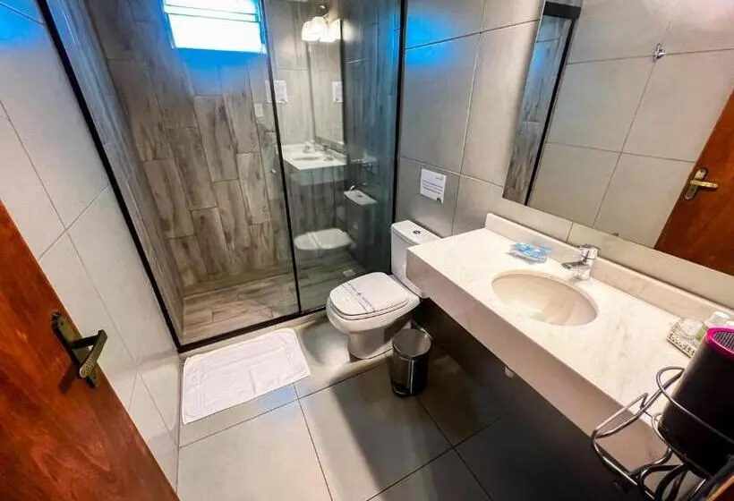 اتاق استاندارد سه تخته با بالکن, Mburucuyá Hotel Boutique