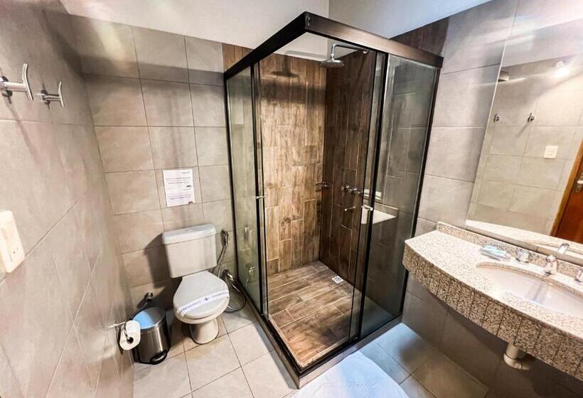 اتاق استاندارد چهارنفره با بالکن, Mburucuyá Hotel Boutique