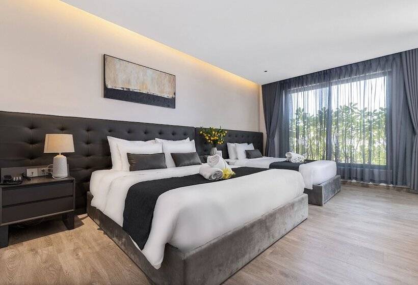 اتاق خانوادگی, J Bay Beachfront Boutique