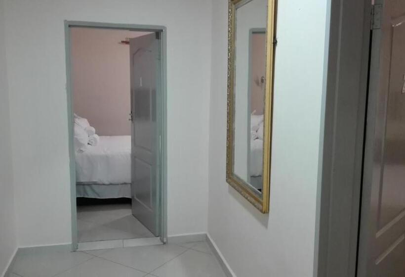 스탠다드 룸, Kandjo S Bed And Breakfast