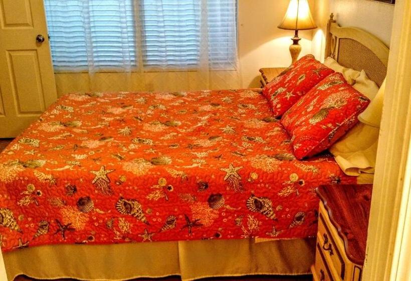 شقة غرفة واحدة, Keeler Island Princess 508