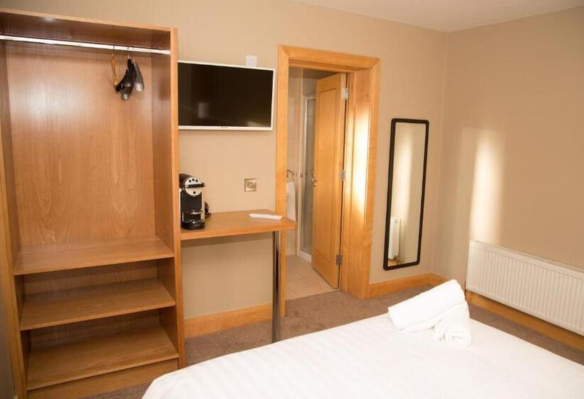 חדר דלוקס, Lynch S Townhouse