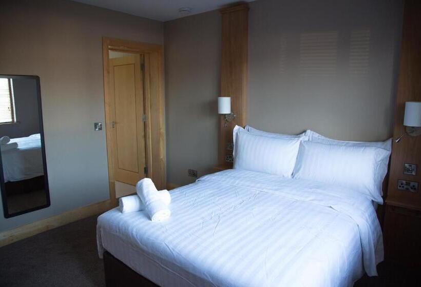 חדר דלוקס, Lynch S Townhouse