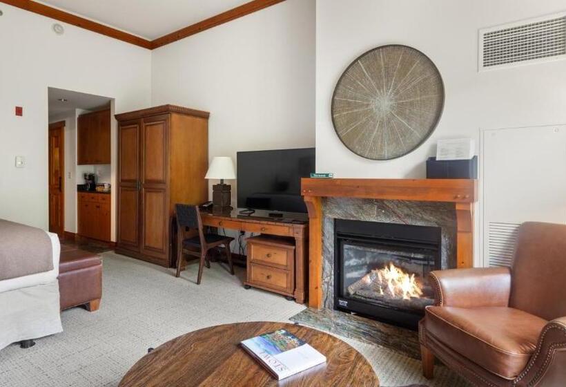 استودیو استاندارد با تخت کینگ, 1117 Lodge At Spruce Peak Ski In Ski In Ski Out King Studio