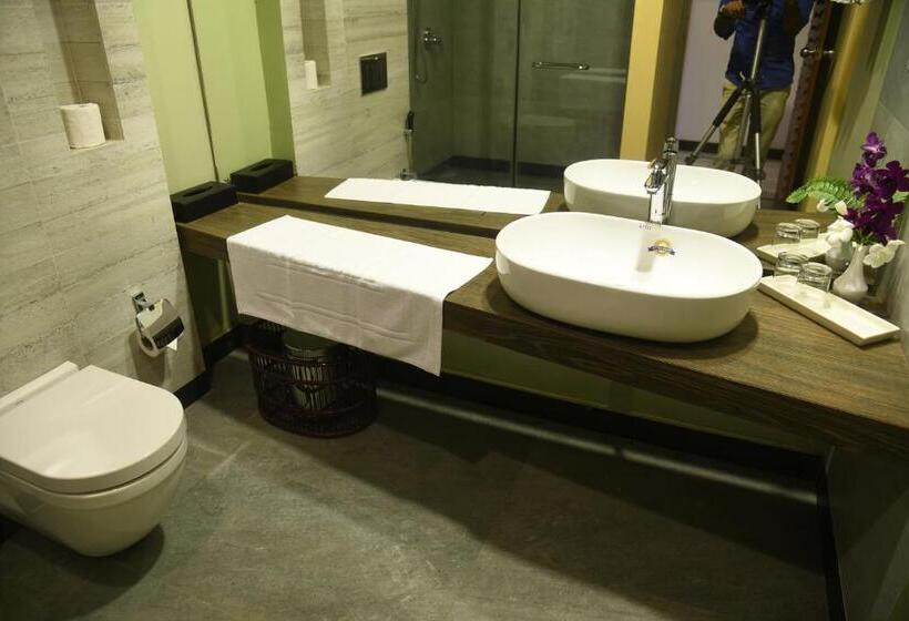 חדר דלוקס עם מרפסת, Silent Garden Ayurveda Health Resort