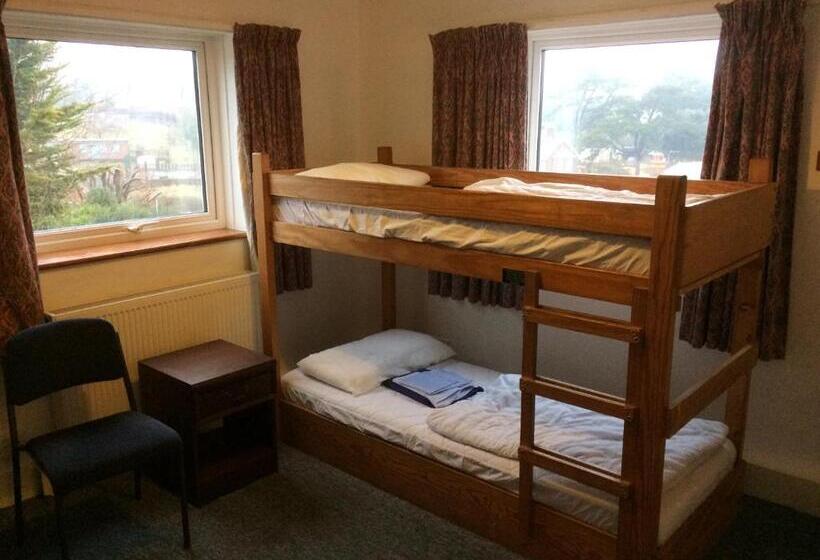 스탠다드 4인용 룸 공용 욕실, Totland Youth Hostel