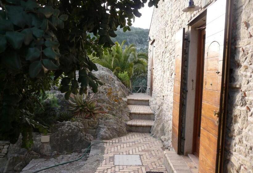 סוויטה נוף לים, Rocca Del Vento