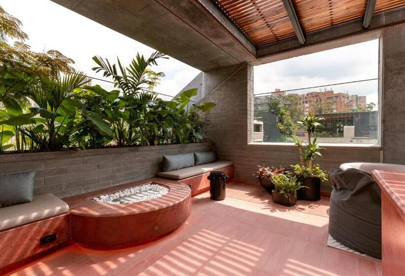 آپارتمان لوکس 2 خوابه, Primavera Luxury Apartments Medellin