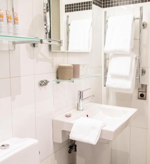 غرفة قياسية فردية, Twentysix