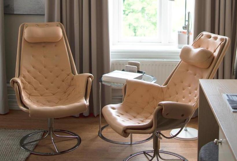 غرفة سوبيريور, Twentysix