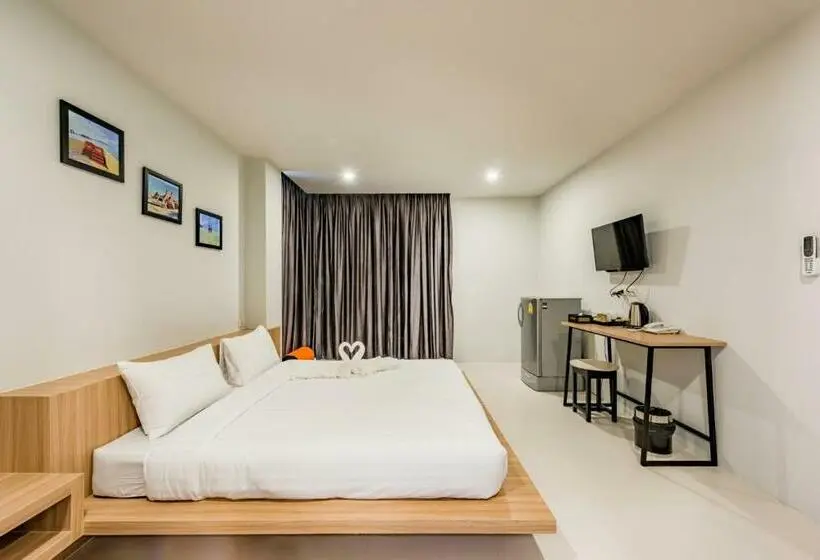 デラックスルーム, Phuket Marine Poshtel   Sha Plus