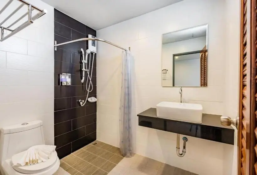 スーペリアールーム, Phuket Marine Poshtel   Sha Plus