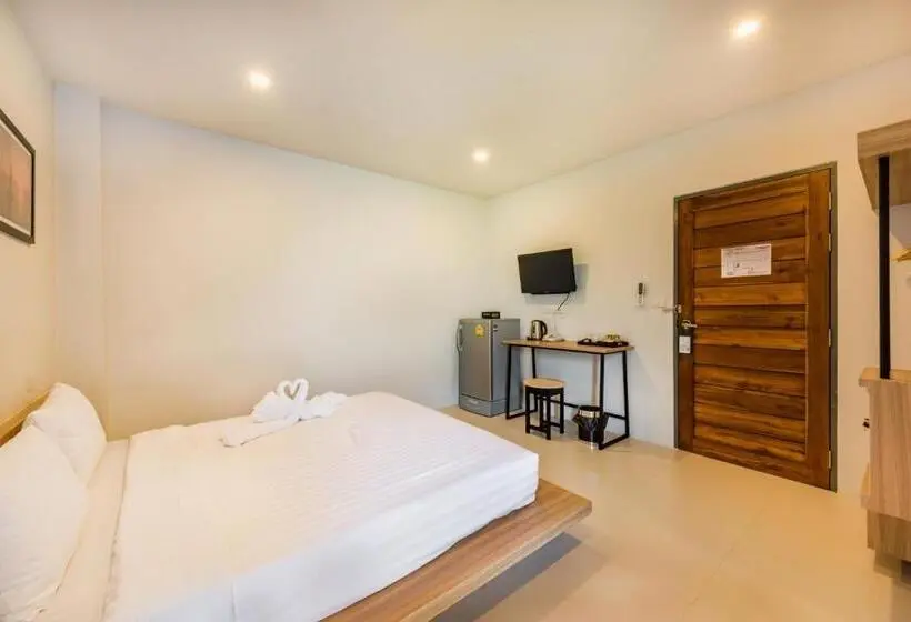 スーペリアールーム, Phuket Marine Poshtel   Sha Plus
