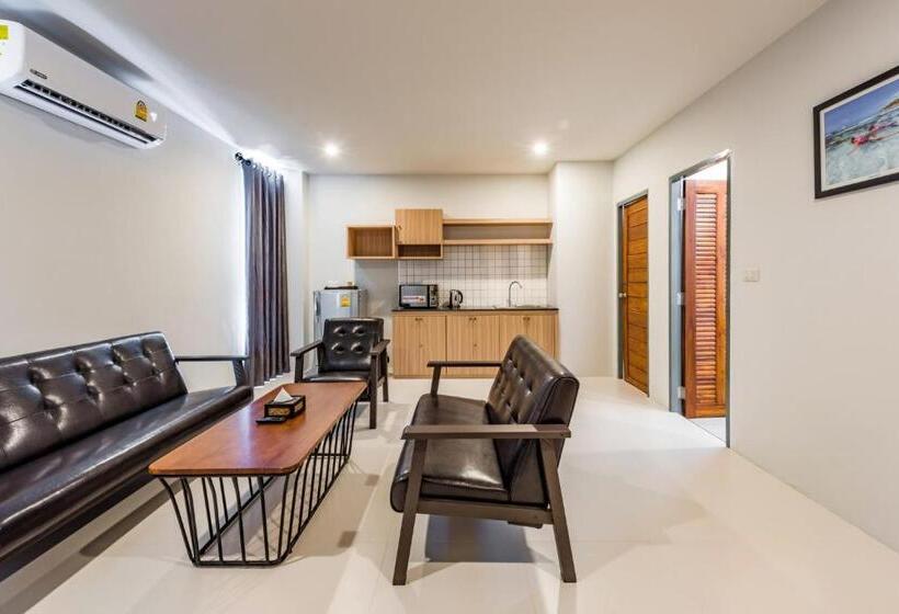 Pokój Deluxe Trzyosobowy, Phuket Marine Poshtel   Sha Plus