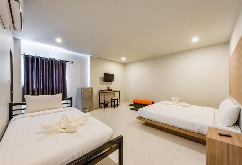 Pokój Deluxe Trzyosobowy, Phuket Marine Poshtel   Sha Plus