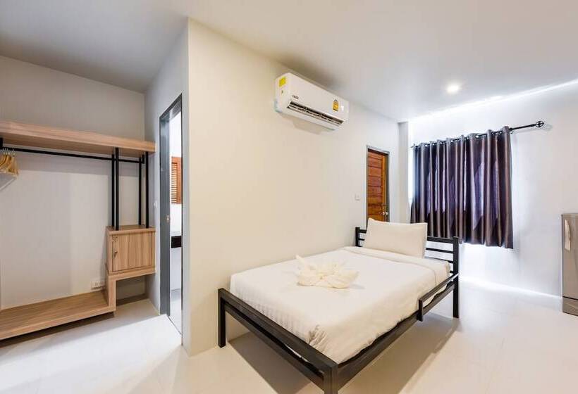 Pokój Deluxe Trzyosobowy, Phuket Marine Poshtel   Sha Plus