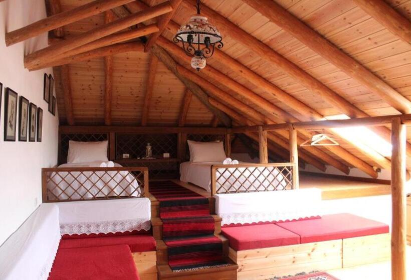 سوییت جونیور لوکس, Mele Guesthouse