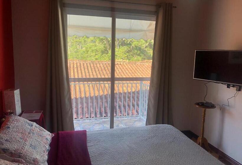 סוויטה, Pousada Nova Suiça