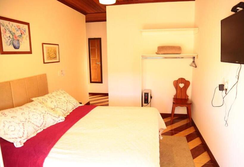 סוויטה, Pousada Nova Suiça