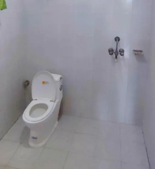 اتاق خانوادگی با چشم‌انداز باغ, Rhino Land Jungle Lodge