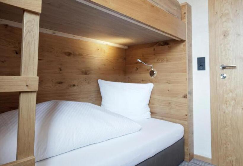 Family Suite, Mozart