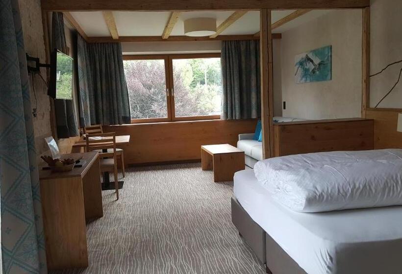 Family Suite, Mozart