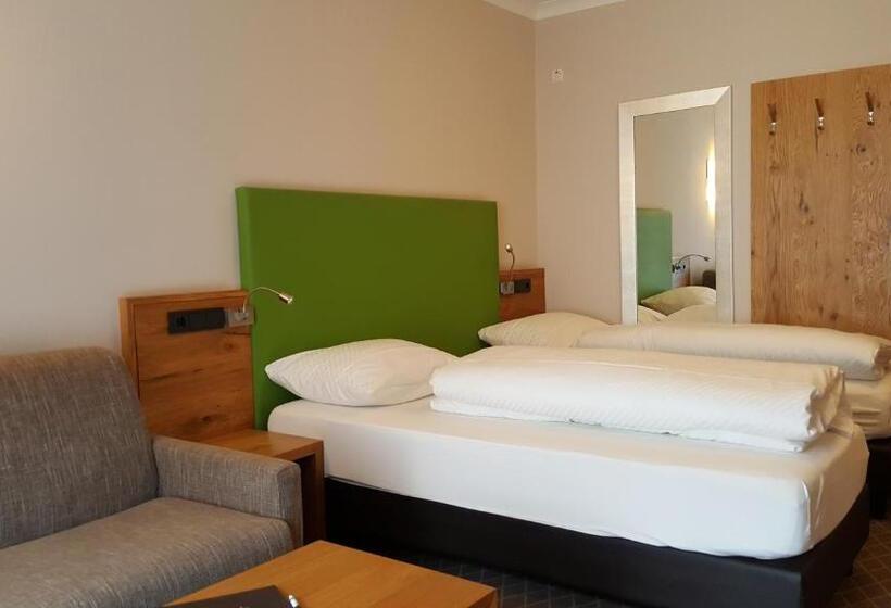 Номер Стандарт с Балконом, Mozart