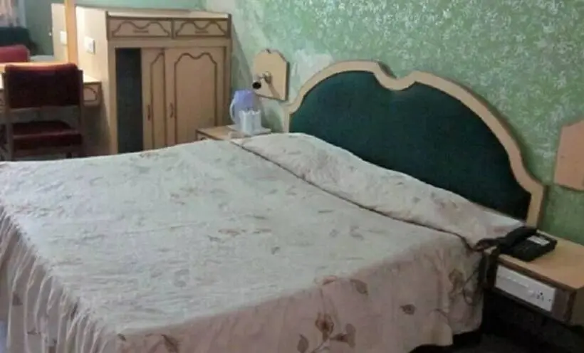 Habitació Deluxe, Saurab