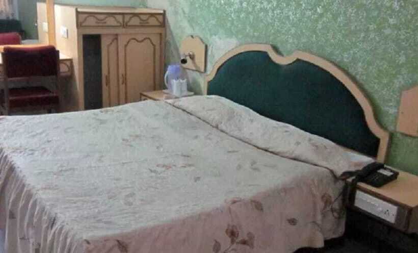 Deluxe Kamer, Saurab