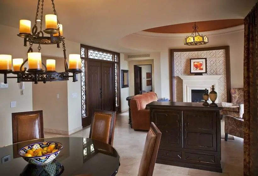 Villa 3 Makuuhuonetta, Quivira Los Cabos Condos & Homes Vacation Rentals